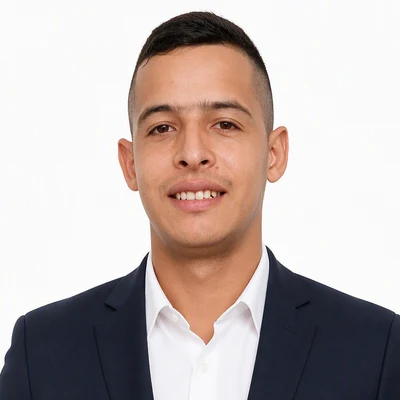 Retrato de Carlos Andrés Posada, Reconocedor Predial en SICO S.A.S.