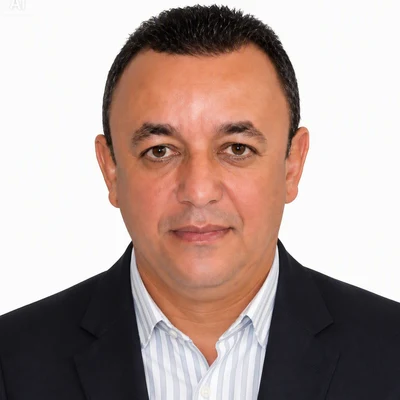 Retrato de José Luis Betancur, Líder de Reconocimiento Predial en SICO S.A.S.