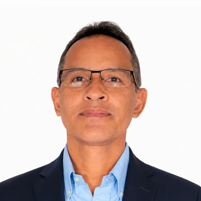 Retrato de Rodrigo Villada, Jefe de Conservación en SICO S.A.S.